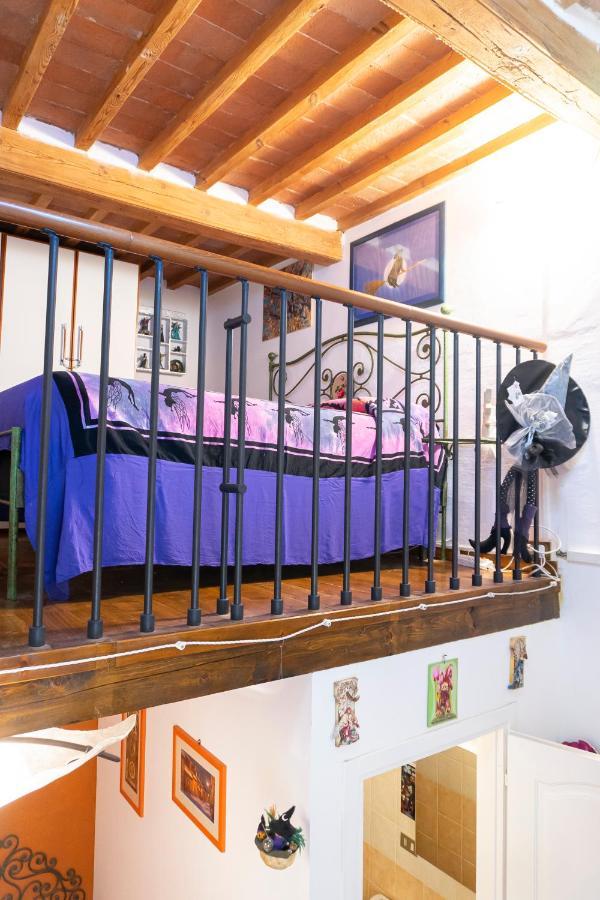 ליבורנו Le Streghe Rooms E Art,Centralissimo Con Garage Su Richiesta מראה חיצוני תמונה